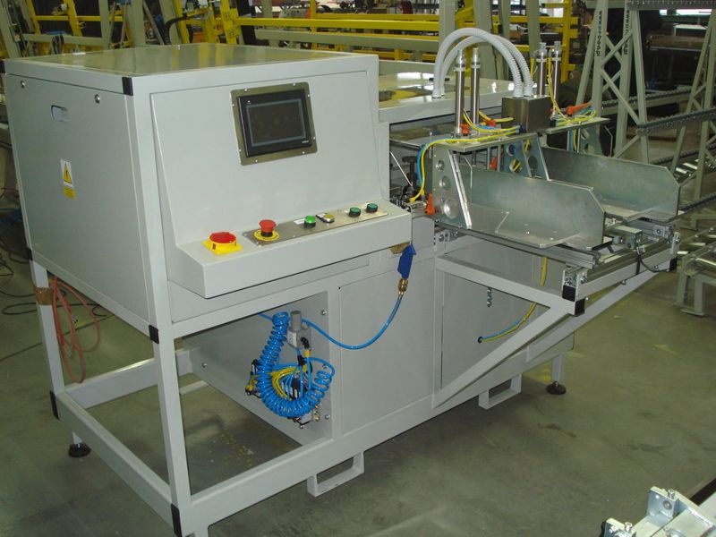PETECKI wyposaża zakłady produkcyjne w maszyny URBAN POLSKA