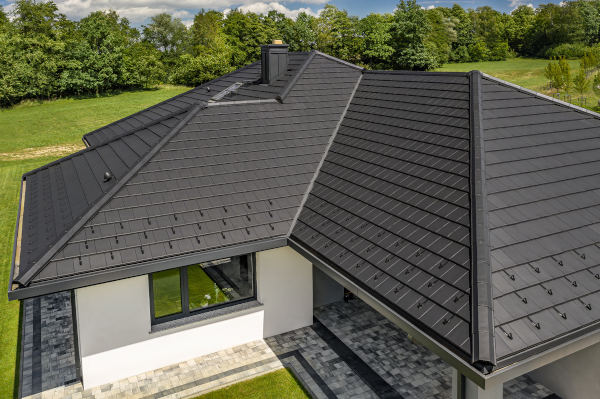 Dachówka ceramiczna SIMPLA – minimalistyczna elegancja dla nowoczesnych dachów
