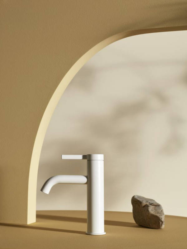 Innowacja, precyzja i design. Baterie Roca jako integralny element współczesnej łazienki